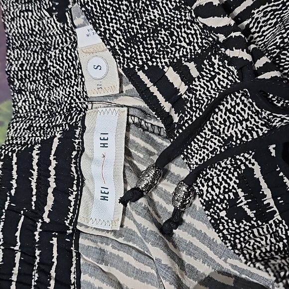 HeiHei Unique Abstract Anthropologie‎ Pants Size Small - Picture 4 of 7